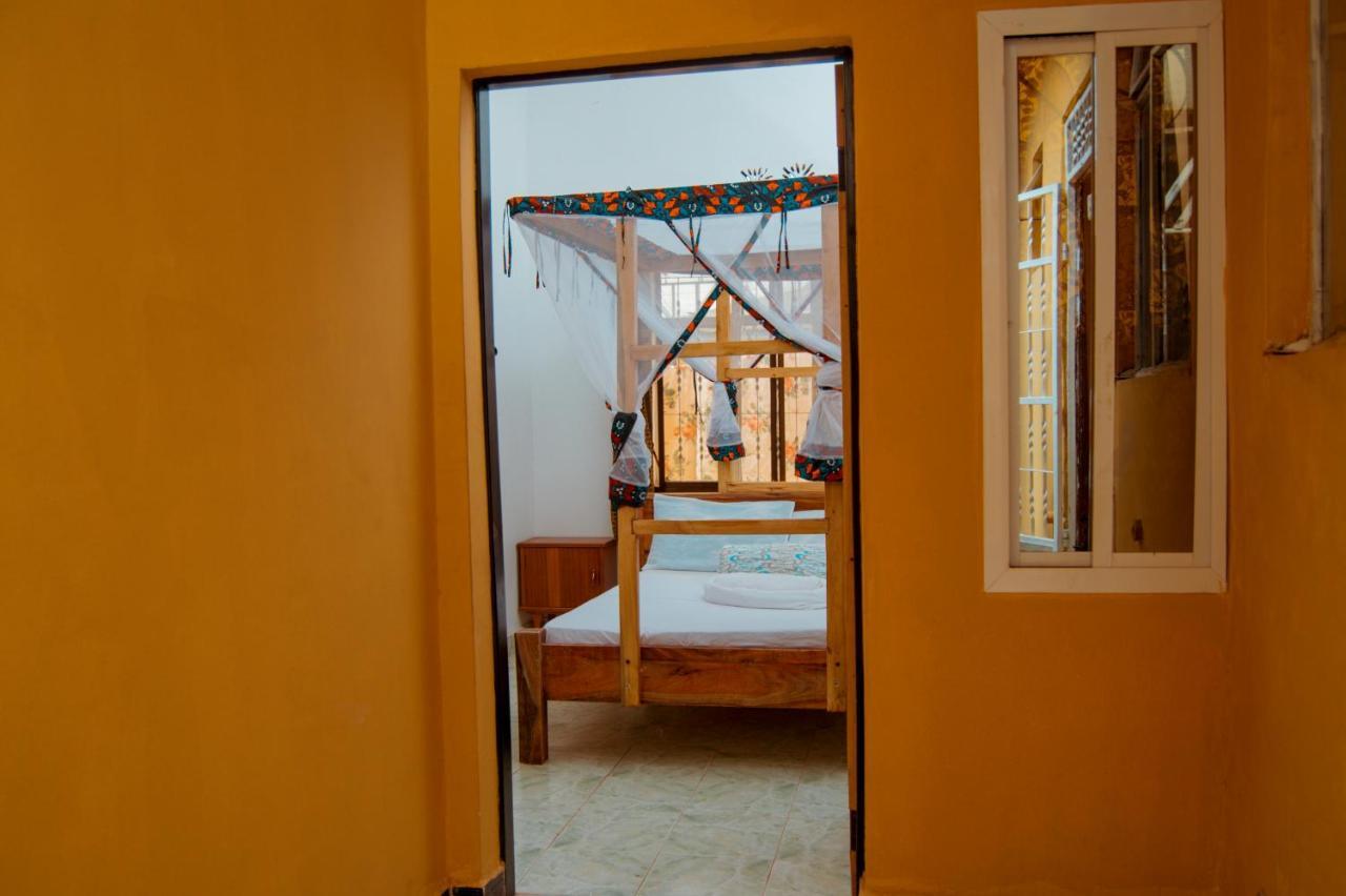 The Belle View Inn Bed & Breakfast Моши Екстериор снимка