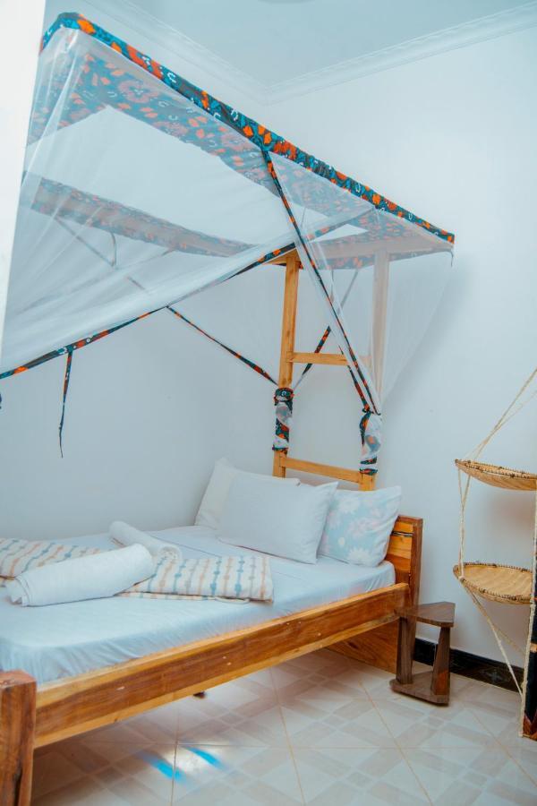 The Belle View Inn Bed & Breakfast Моши Екстериор снимка