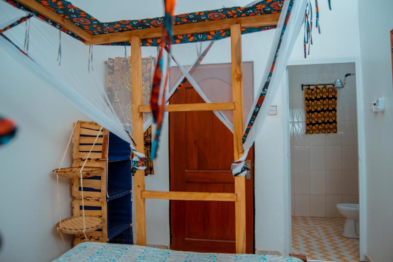 The Belle View Inn Bed & Breakfast Моши Екстериор снимка